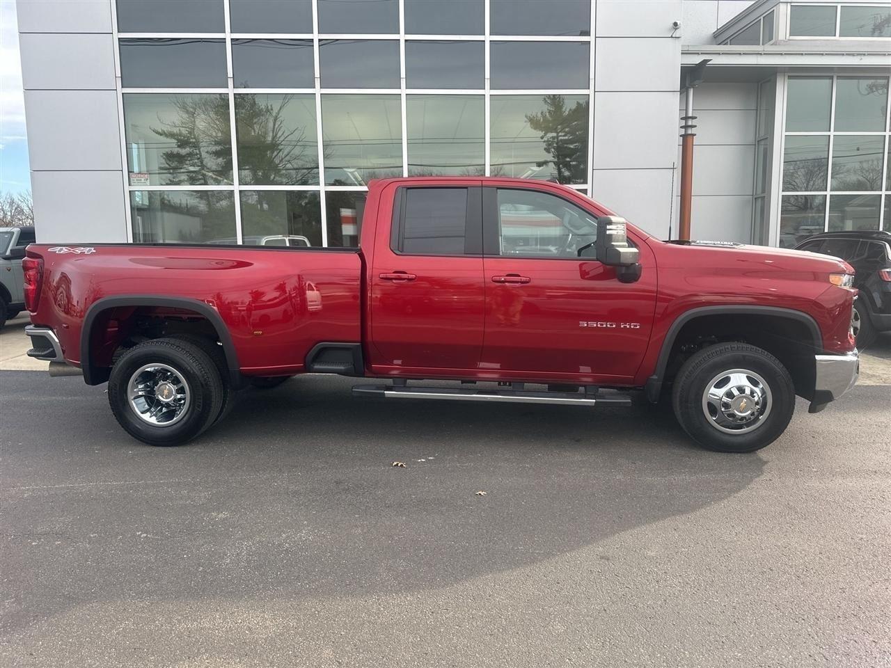 chevrolet silverado 3500hd 2024 1GB5YTEY4RF133552 image chevrolet silverado 3500hd 2024 1GB5YTEY4RF133552 image